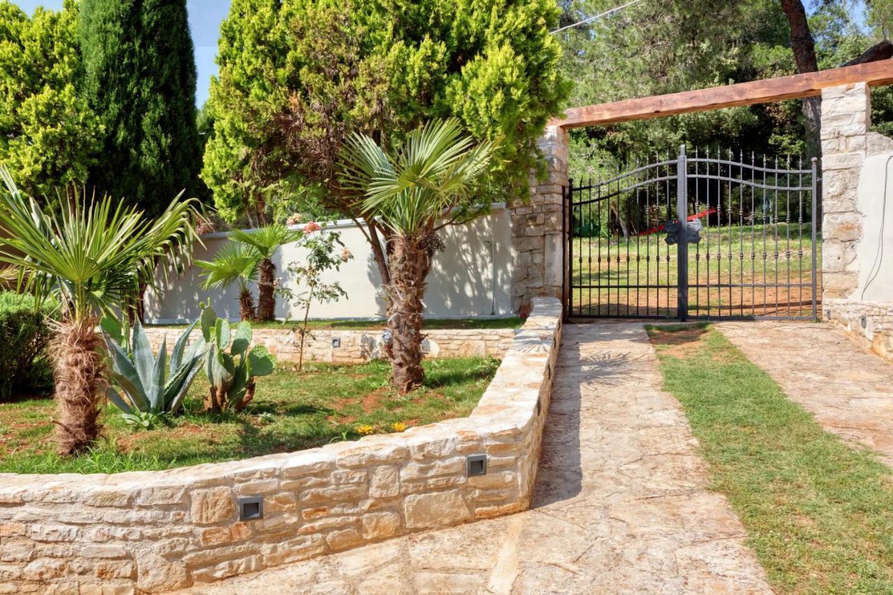 Holiday Home Giardino Marino Pomer Dış mekan fotoğraf