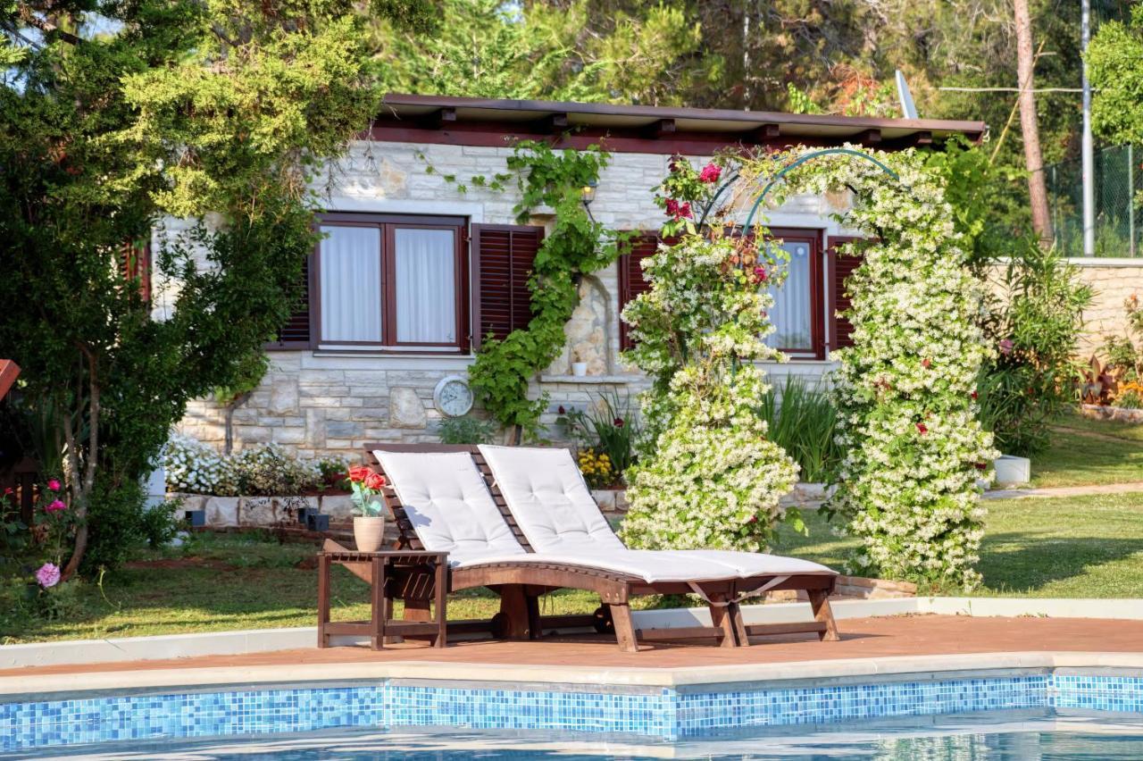 Holiday Home Giardino Marino Pomer Dış mekan fotoğraf